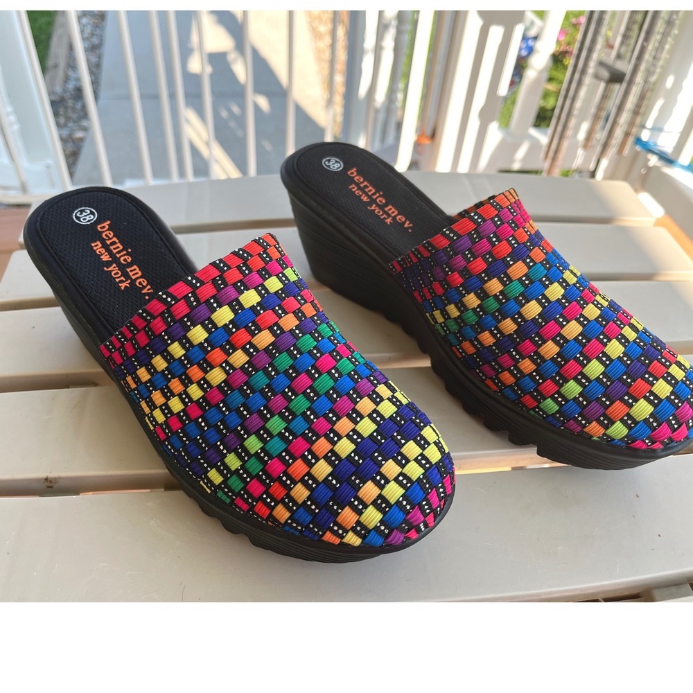 Bernie Mev Rainbow Woven Elastic Wedge‎ Mules Womens 38/7 Black Platform Slides
